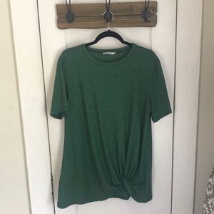 Twist front legging tee